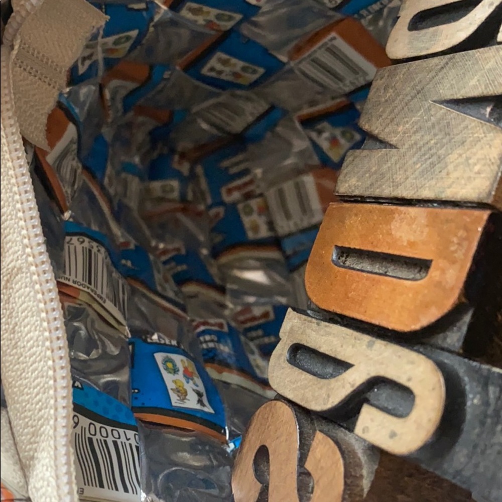 ♻️Recycled Juice Box Purse - Picture 6 of 8